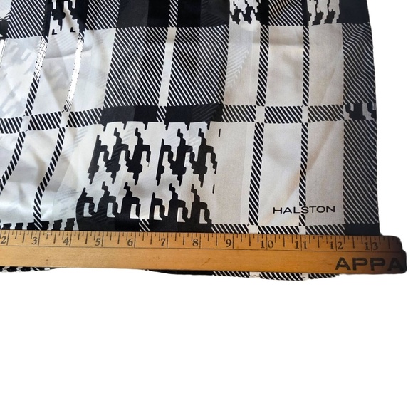 HALSTON Designer Silk Scarf Black White Geometric Plaid Houndstooth Pattern - Picture 5 of 5